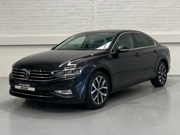 Volkswagen Passat Saloon, Diesel, 2022, Grey