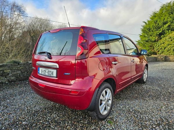 Nissan Note MPV, Petrol, 2011, Red