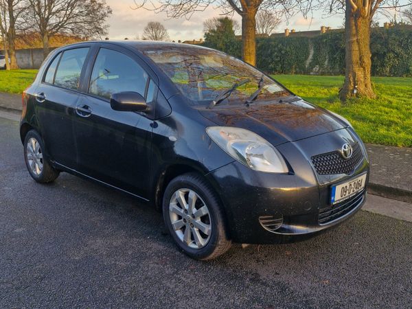 Toyota Yaris Hatchback, Petrol, 2009, Black