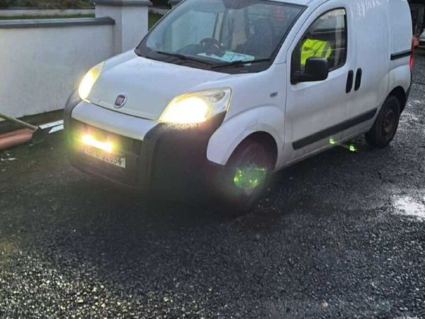 Chrysler Voyager Van, Diesel, 2010, White