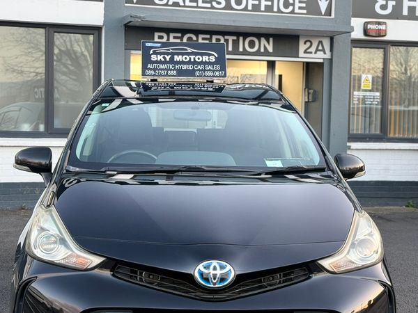 Toyota Prius MPV, Petrol Hybrid, 2015, Black