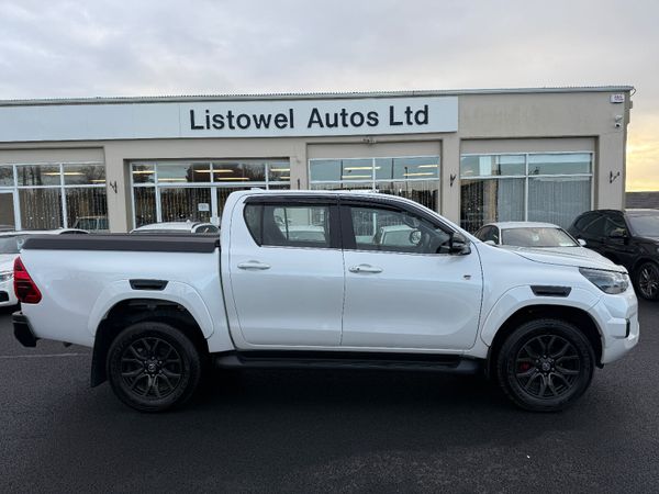 Toyota Hilux Pick Up, Diesel, 2023, White