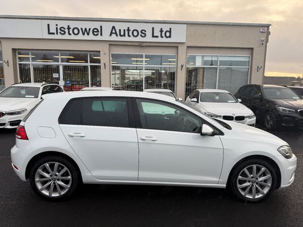 Volkswagen Golf Hatchback, Petrol, 2019, White
