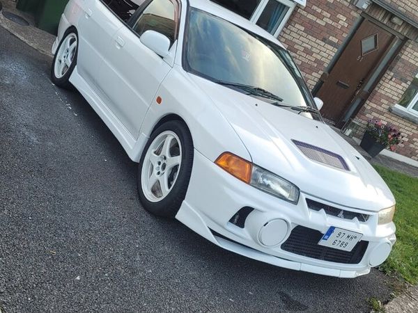 Mitsubishi Lancer Saloon, Petrol, 1997, White