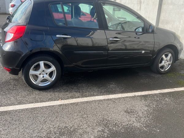 Renault Clio Hatchback, Ethanol Petrol, 2010, Black