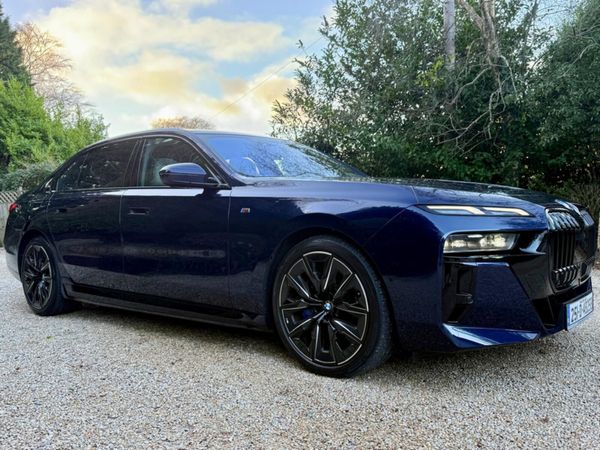 BMW 7-Series Saloon, Petrol Plug-in Hybrid, 2025, Blue