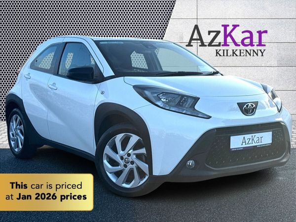 Toyota Aygo Hatchback, Petrol, 2022, White