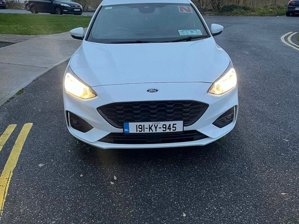 Ford Focus Hatchback, Diesel, 2019, White
