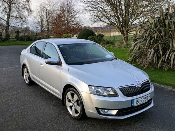 Skoda Octavia Saloon, Diesel, 2015, Silver