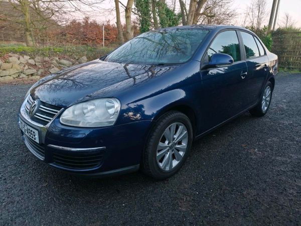 Volkswagen Jetta Saloon, Petrol, 2007, Blue