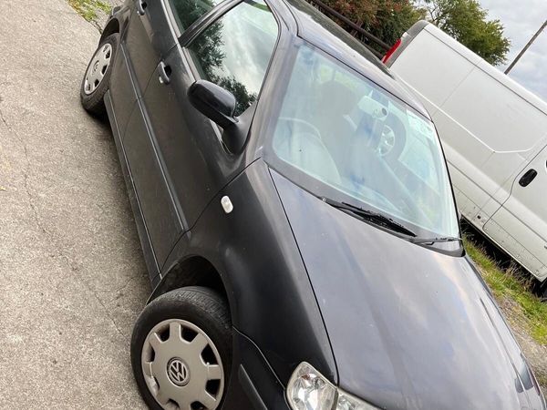 Volkswagen Polo Hatchback, Petrol, 2002, Black