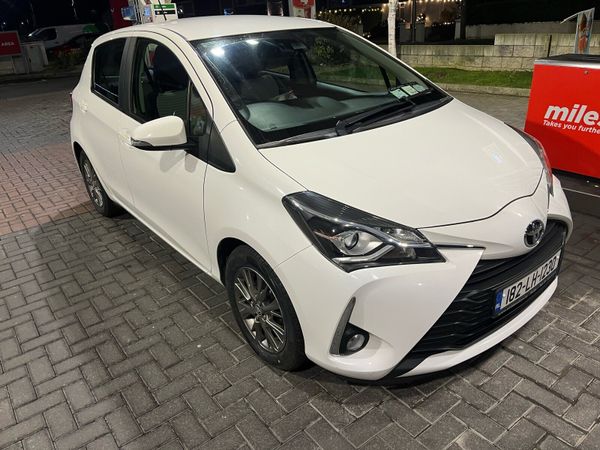 Toyota Yaris Hatchback, Petrol, 2018, White