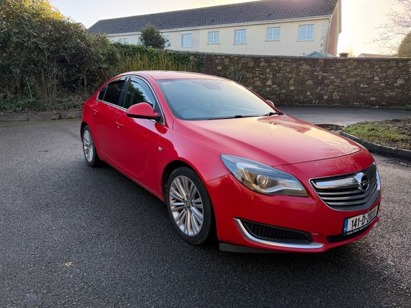 Opel Insignia MPV, Diesel, 2014, Red