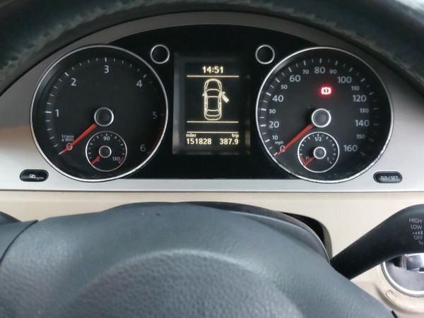 Volkswagen Passat Saloon, Diesel, 2009, Black