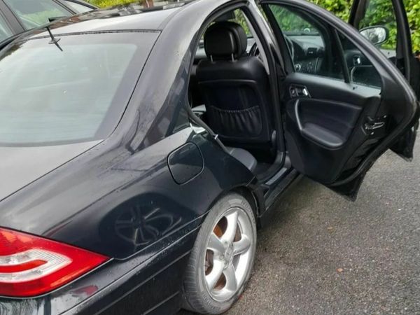 Mercedes-Benz C-Class Saloon, Petrol, 2006, Black