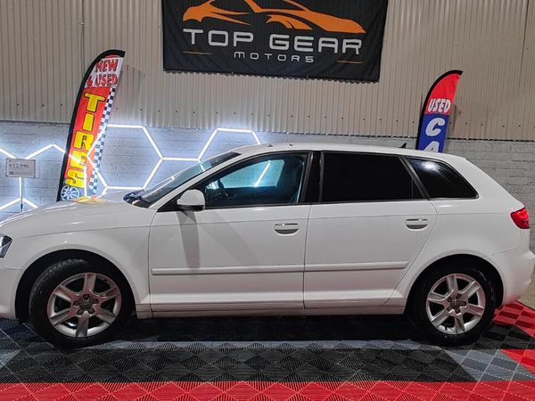 Audi A4 Estate, Petrol, 2013, White