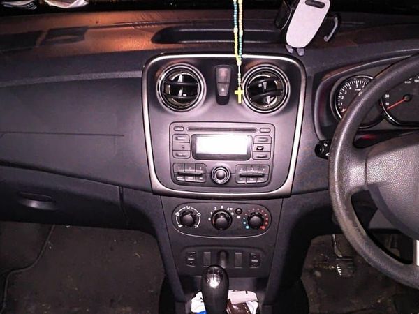 Dacia Sandero Stepway Hatchback, Diesel, 2014, Black