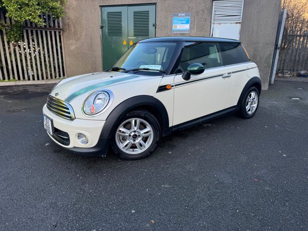 Mini Cooper Hatchback, Petrol, 2013, White