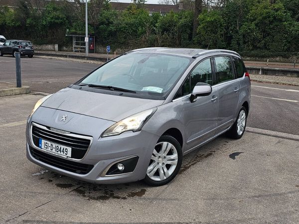 Peugeot 5008 MPV, Diesel, 2015, Grey