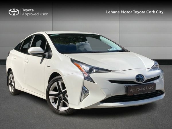 Toyota Prius Hatchback, Petrol Hybrid, 2018, White