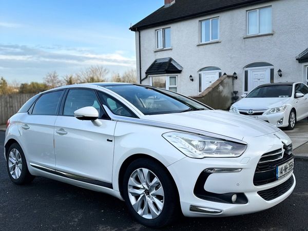 Citroen DS 5 Hatchback, Diesel Hybrid, 2014, White