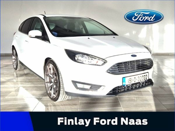 Ford Focus Hatchback, Petrol, 2019, White