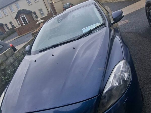 Volvo V40 Hatchback, Diesel, 2013, Blue