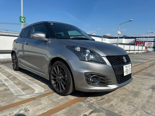 Suzuki Swift Hatchback, Petrol, 2016, Silver