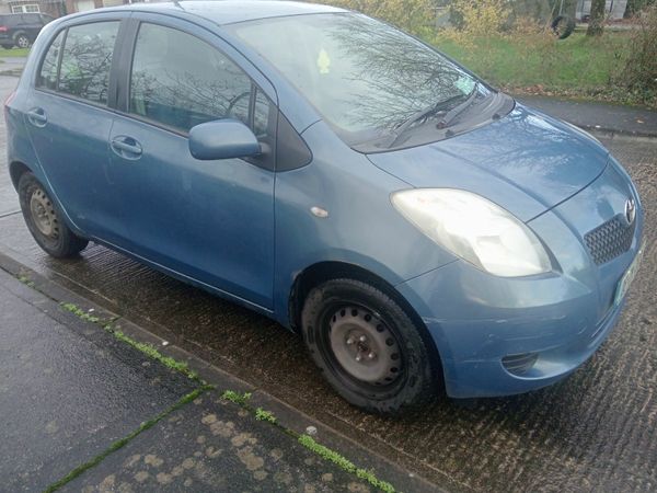 Toyota Yaris Hatchback, Petrol, 2006, Blue
