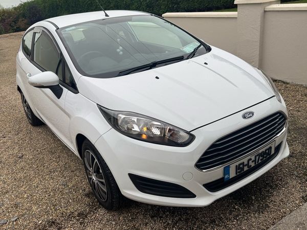 Ford Fiesta Hatchback, Petrol, 2015, White