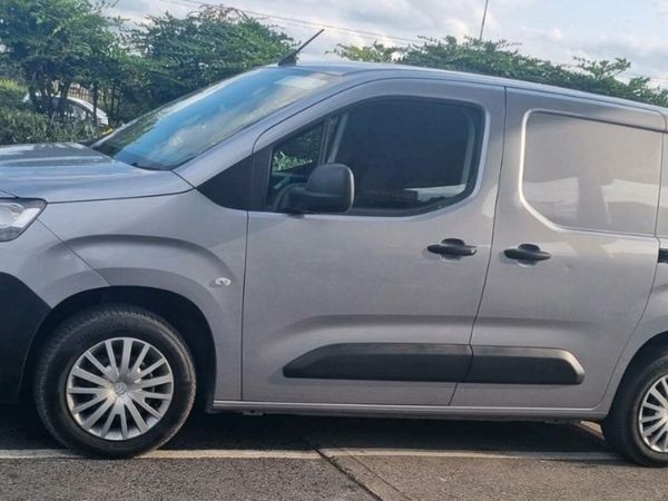 Citroen Berlingo MPV, Diesel, 2021, Grey