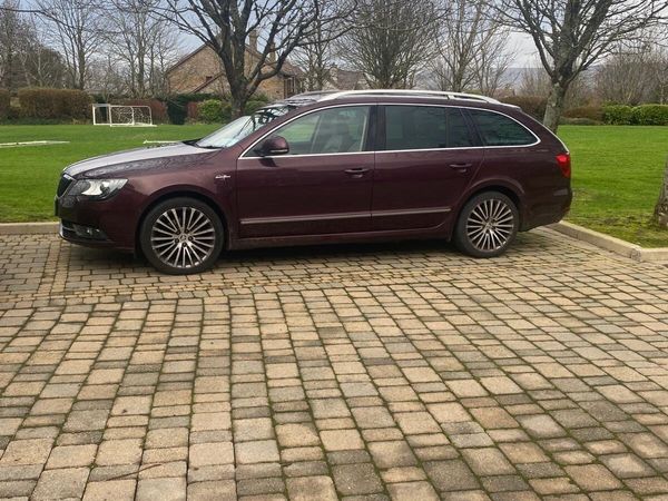 Skoda Superb Estate, Diesel, 2014, Red