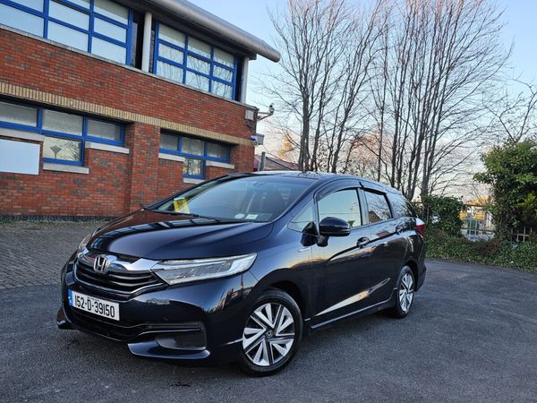 Honda Shuttle MPV, Petrol Hybrid, 2015, Blue