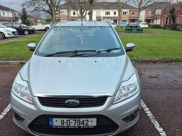 Ford Focus Hatchback, Diesel, 2011, Silver