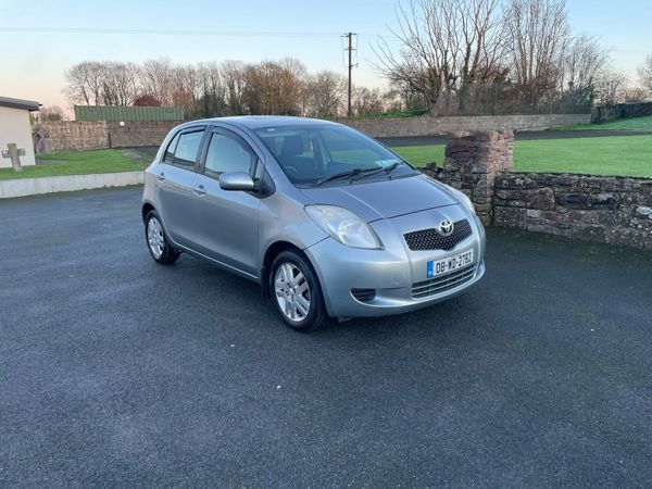 Toyota Yaris Hatchback, Petrol, 2008, Silver