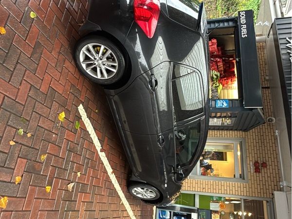 Toyota Auris Hatchback, Diesel, 2009, Black