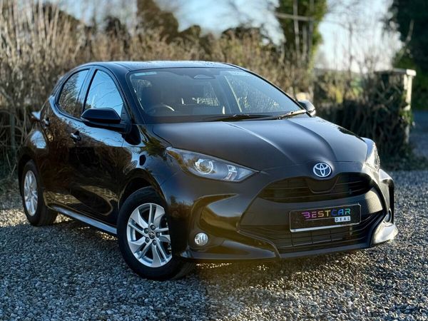 Toyota Yaris Hatchback, Petrol Hybrid, 2025, Black