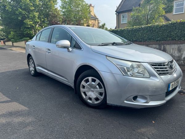 Toyota Avensis Saloon, Diesel, 2010, Silver
