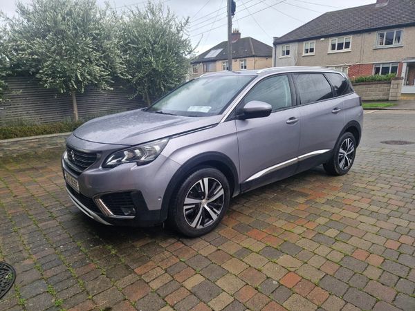 Peugeot 5008 MPV, Petrol, 2018, Grey