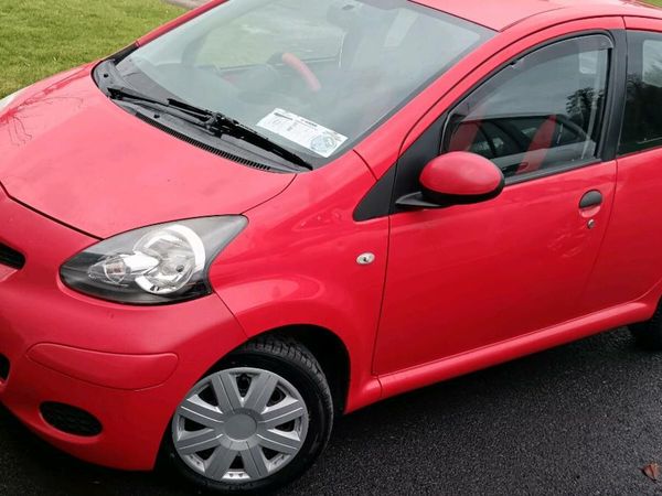 Toyota Aygo Hatchback, Petrol, 2009, Red
