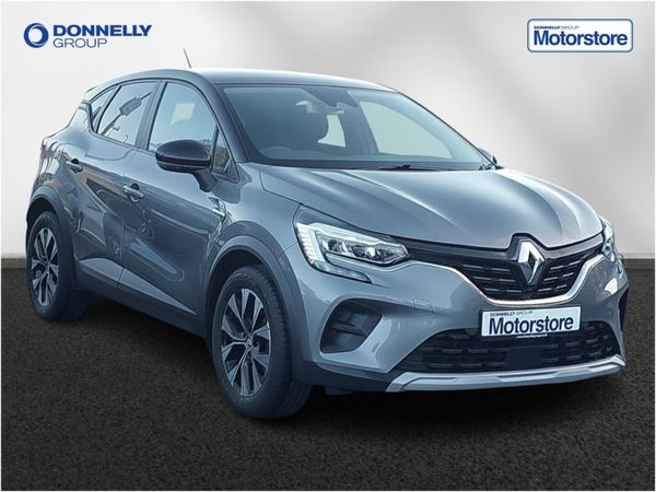Renault Captur Hatchback, Petrol, 2022, Grey