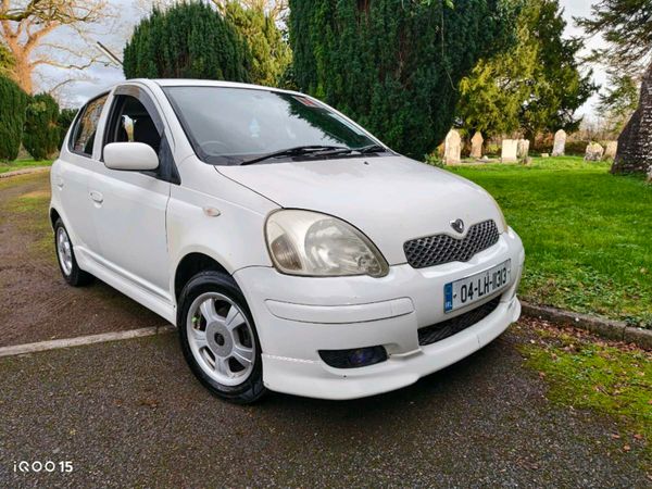 Toyota Yaris Hatchback, Petrol, 2004, White