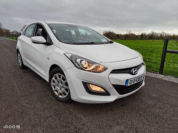 Hyundai i30 Hatchback, Diesel, 2012, White