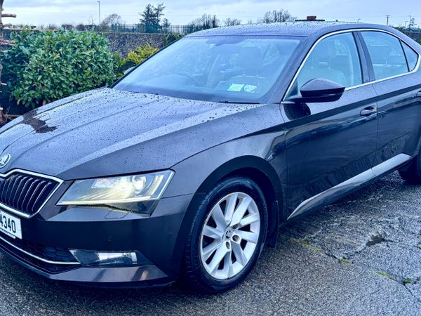 Skoda Superb Saloon, Diesel, 2015, Brown