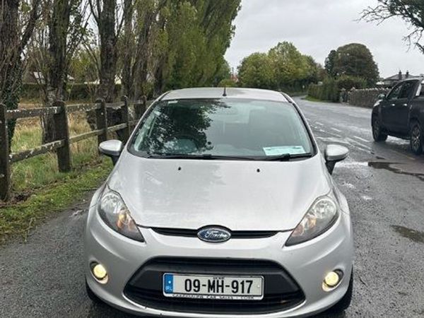 Ford Fiesta Hatchback, Diesel, 2009, Silver