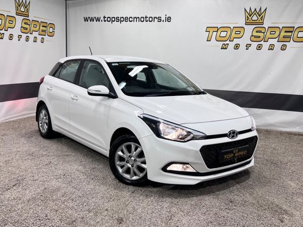 Hyundai i20 Hatchback, Petrol, 2018, White