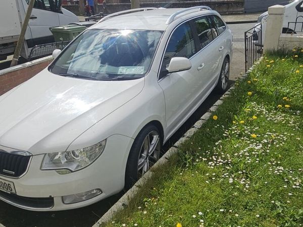 Skoda Superb Estate, Diesel, 2013, White