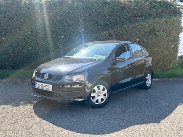 Volkswagen Polo Hatchback, Petrol, 2010, Black