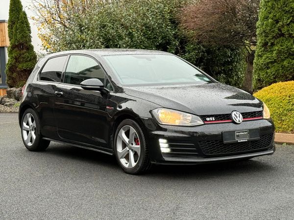 Volkswagen Golf Estate, Petrol, 2014, Black