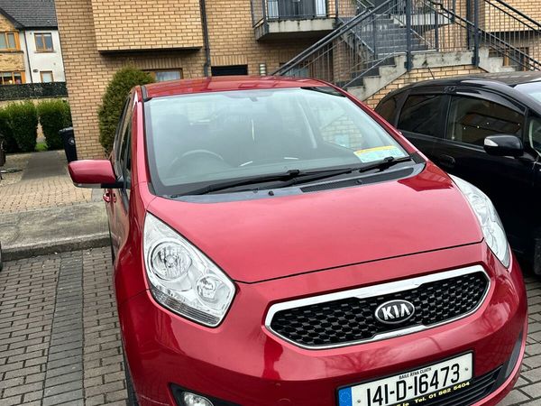Kia Venga MPV, Diesel, 2014, Red